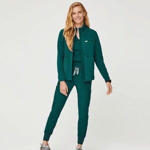 Figs Fleece Scrub Jacket XS Amazon Green Used